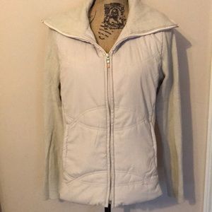 🌸 Lucy Jacket! Beautiful condition!